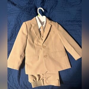 5 piece tan 2T toddler suit